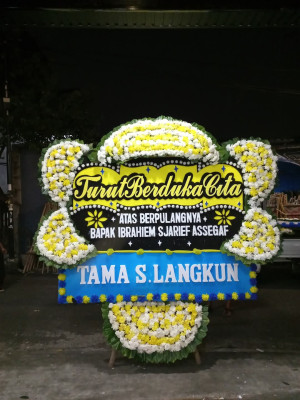 Papan Bunga Duka di Pakantan
